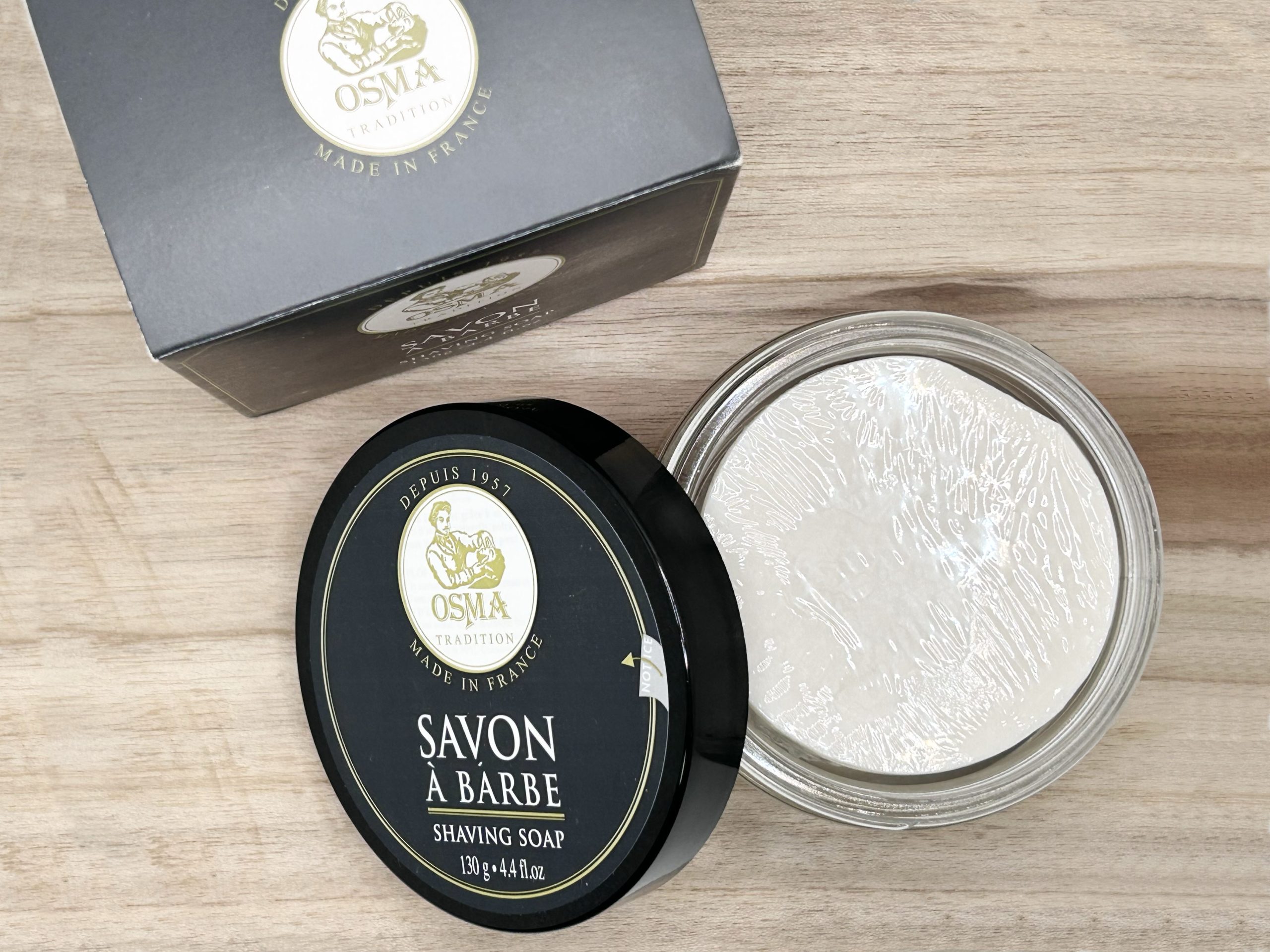 Savon à barbe Osma contenu du savon à barbe Osma